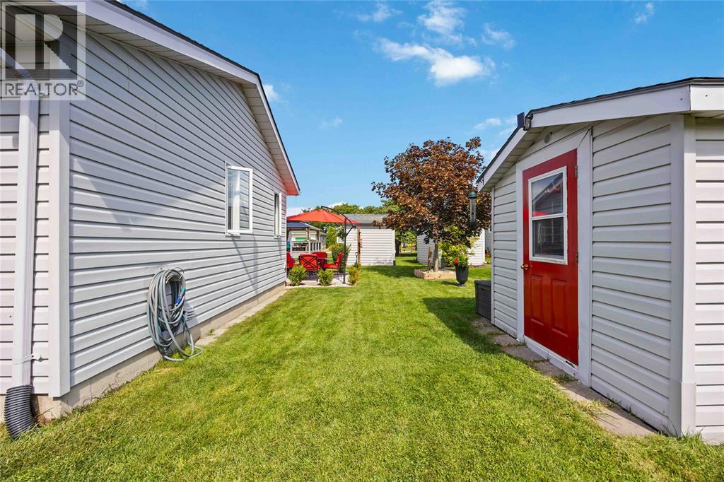 5700 Blackwell Sideroad Unit# 407, Sarnia, Ontario  N7X 1B7 - Photo 33 - 25022309