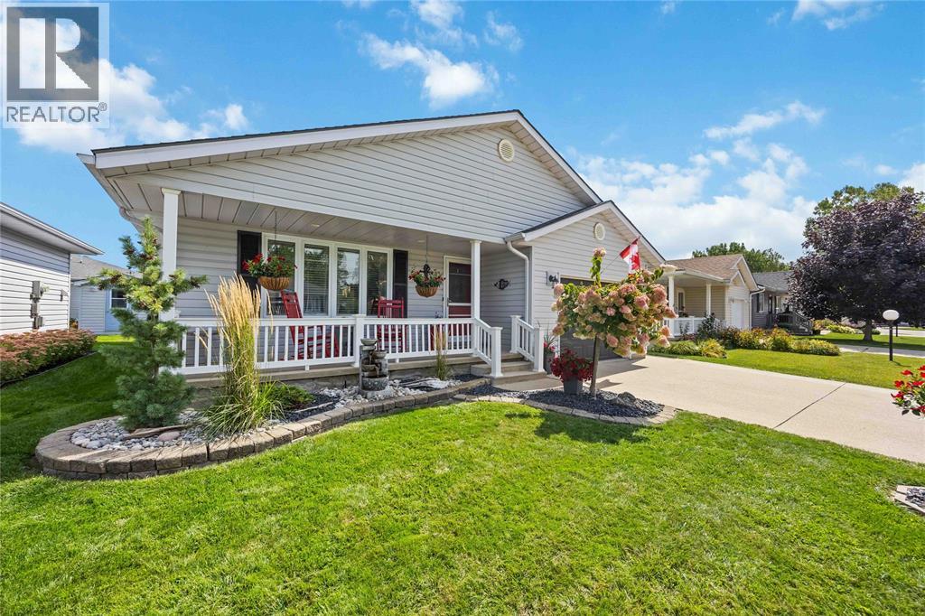 5700 Blackwell Sideroad Unit# 407, Sarnia, Ontario  N7X 1B7 - Photo 6 - 25022309