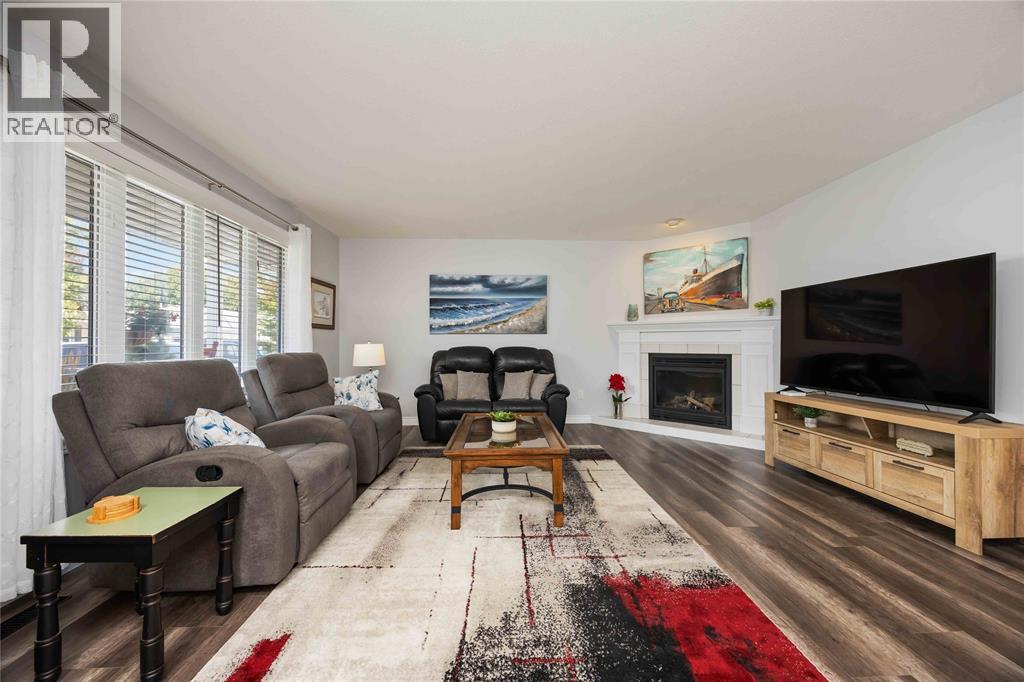 5700 Blackwell Sideroad Unit# 407, Sarnia, Ontario  N7X 1B7 - Photo 7 - 25022309