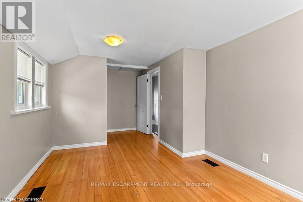 119 7th Street, Hanover, Ontario  N4N 1G3 - Photo 21 - X12396391