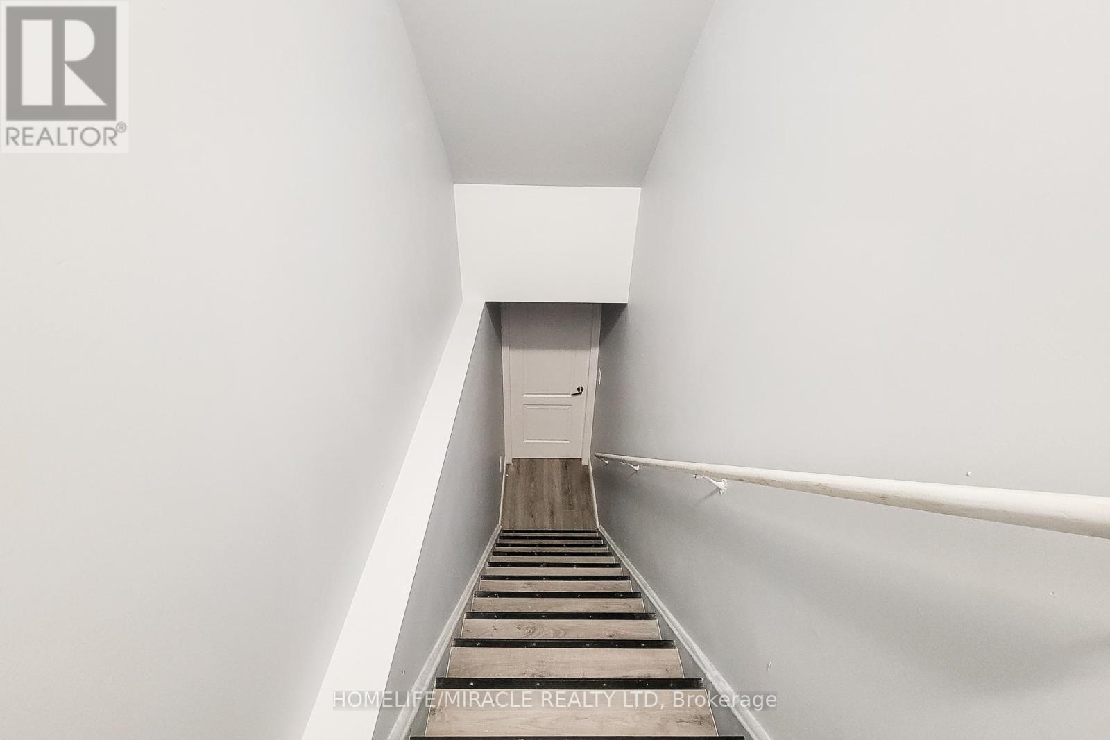 11 Seanesy Drive, Thorold, Ontario  L3B 0G1 - Photo 25 - X12396420