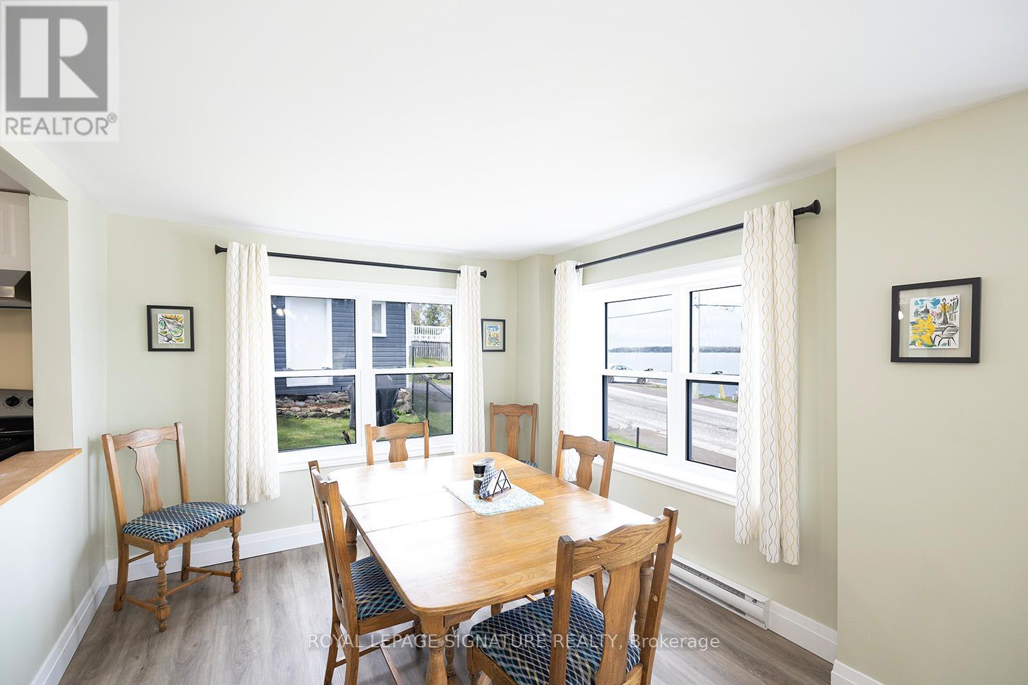 111 Hazel Street, Kawartha Lakes, Ontario  K0M 1L0 - Photo 11 - X12396436