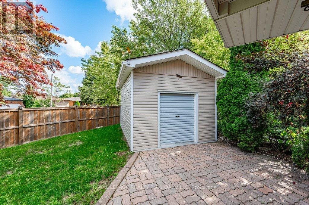 67 Horizon Court, Hamilton (Falkirk), Ontario  L9B 1W9 - Photo 37 - X12396459