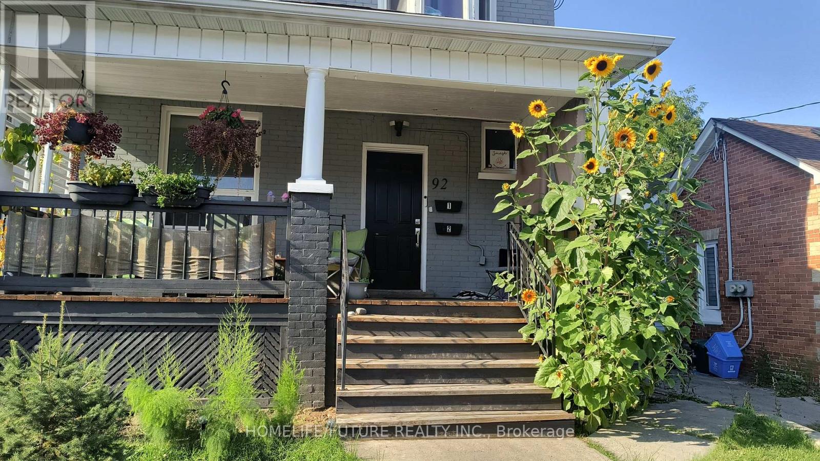 Unit 1 - 92 Adelaide Avenue E, Oshawa, Ontario  L1G 1Z1 - Photo 2 - E12395891