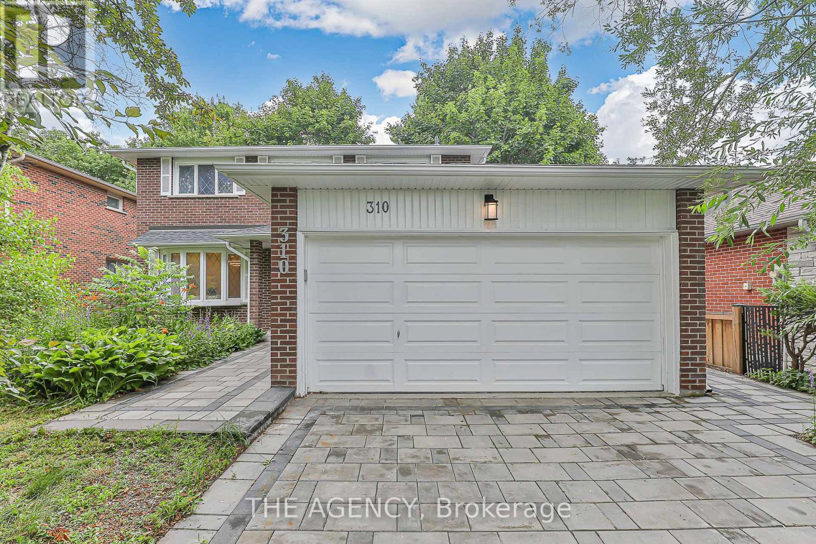 310 Primrose Lane, Newmarket, Ontario  L3Y 5Y9 - Photo 1 - N12392262