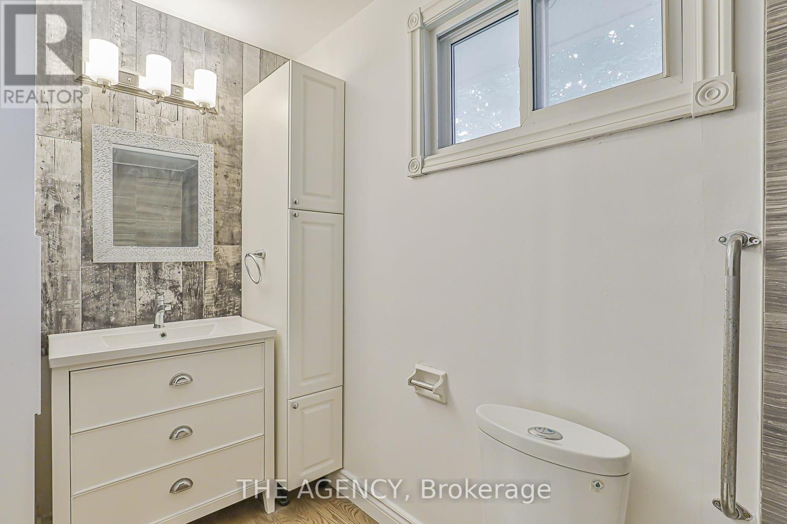 310 Primrose Lane, Newmarket, Ontario  L3Y 5Y9 - Photo 23 - N12392262