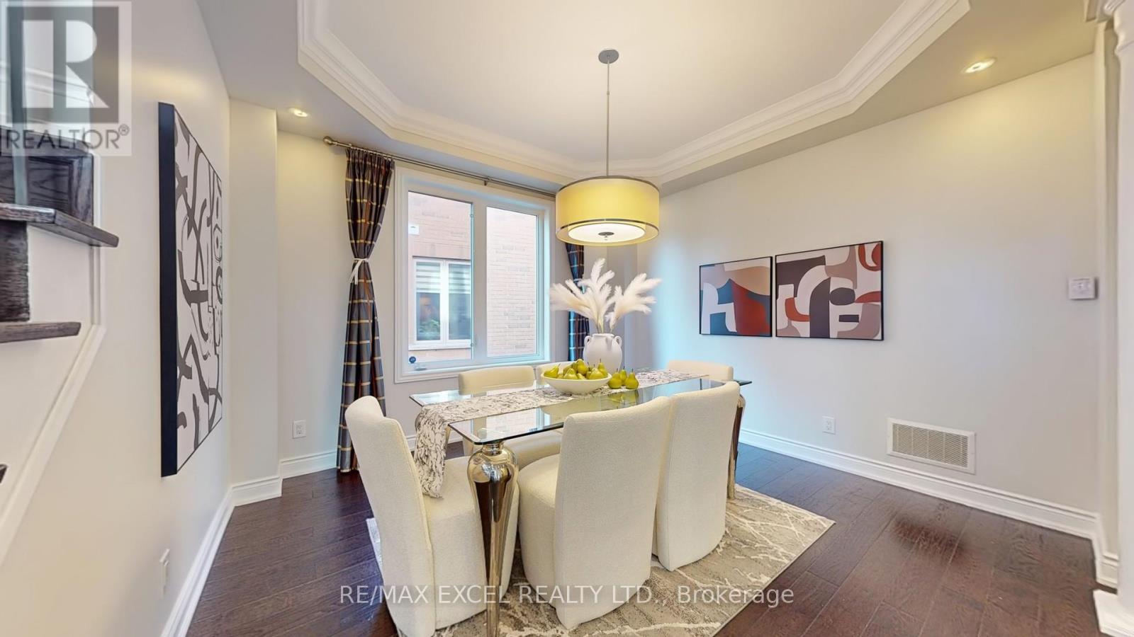 215 Coon's Road, Richmond Hill, Ontario  L4E 4R3 - Photo 8 - N12396094
