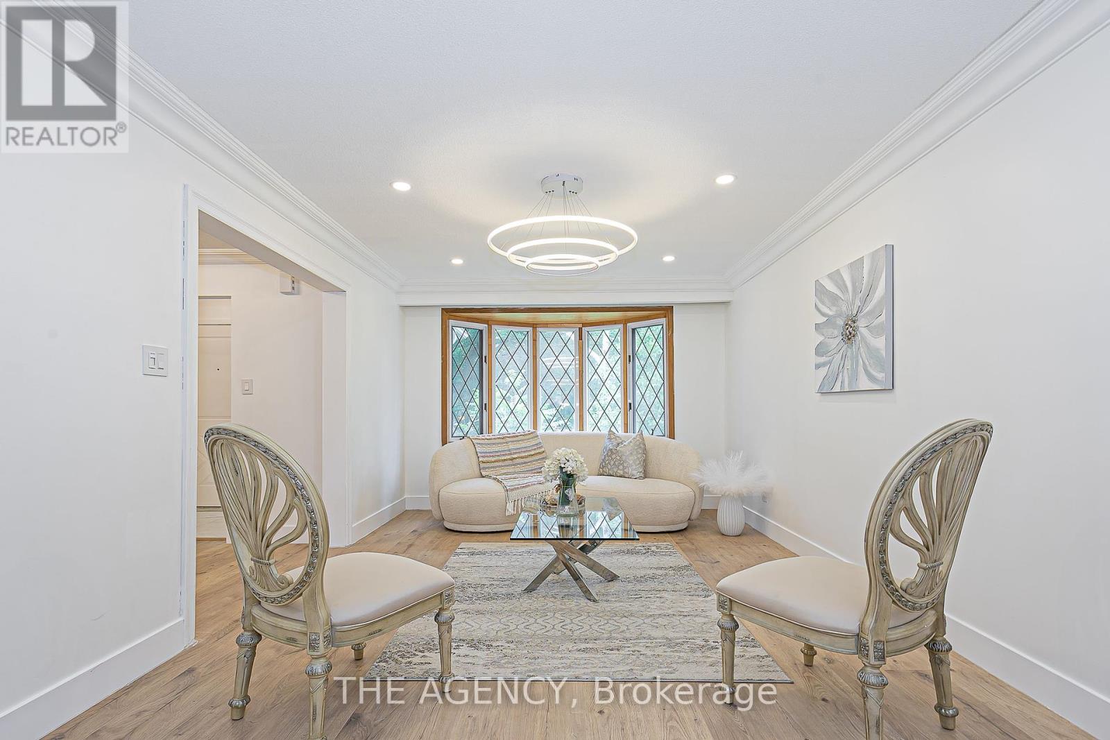 310 Primrose Lane, Newmarket, Ontario  L3Y 5Y9 - Photo 7 - N12392262