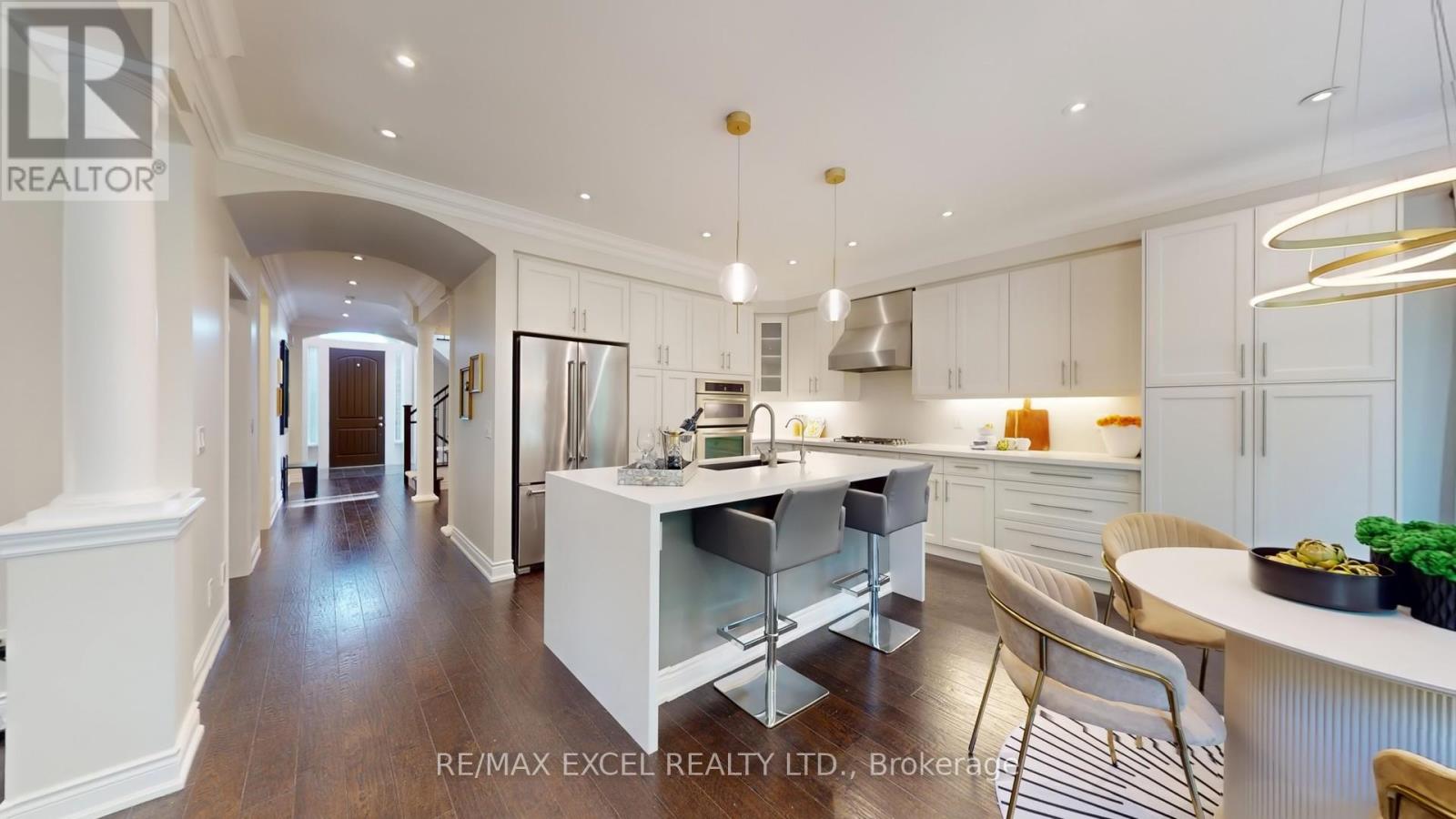 215 Coon's Road, Richmond Hill, Ontario  L4E 4R3 - Photo 12 - N12396094