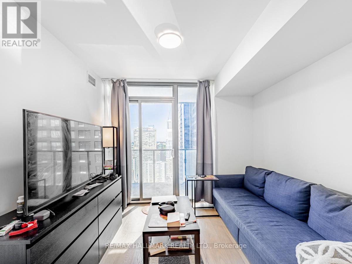 3909 - 11 Wellesley Street W, Toronto, Ontario  M4Y 0G4 - Photo 13 - C12396488