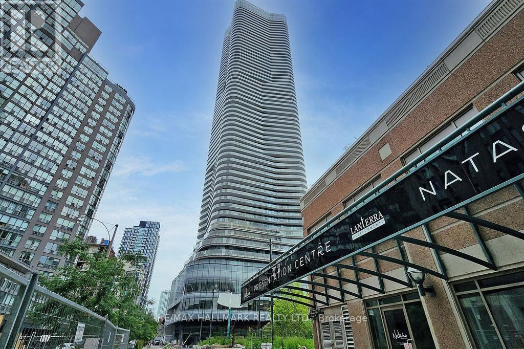 3909 - 11 Wellesley Street W, Toronto, Ontario  M4Y 0G4 - Photo 40 - C12396488