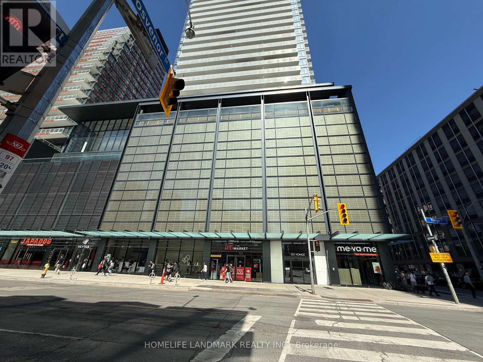 2208 - 501 Yonge Street, Toronto, Ontario  M4Y 1Y4 - Photo 2 - C12396544
