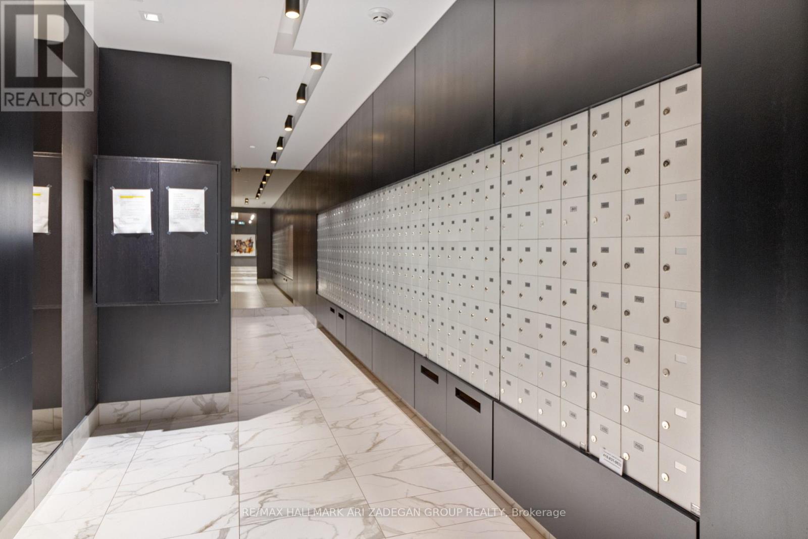 4003 - 327 King Street W, Toronto, Ontario  M5V 0W7 - Photo 18 - C12396599