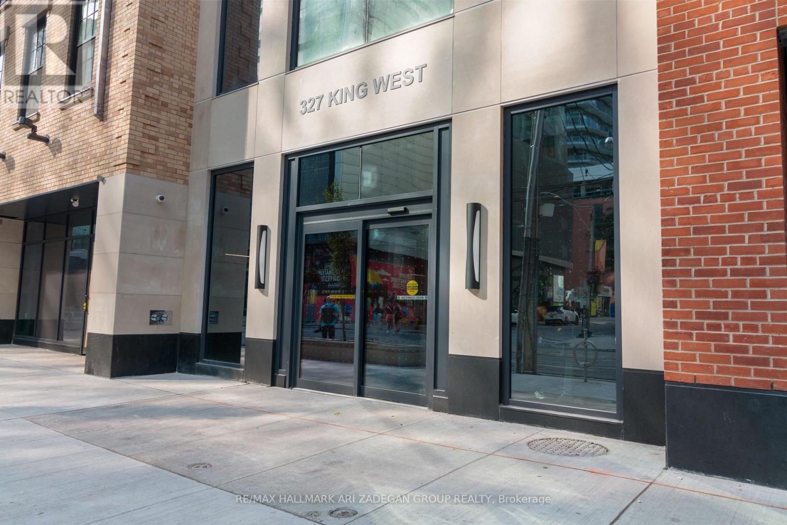 4003 - 327 King Street W, Toronto, Ontario  M5V 0W7 - Photo 21 - C12396599
