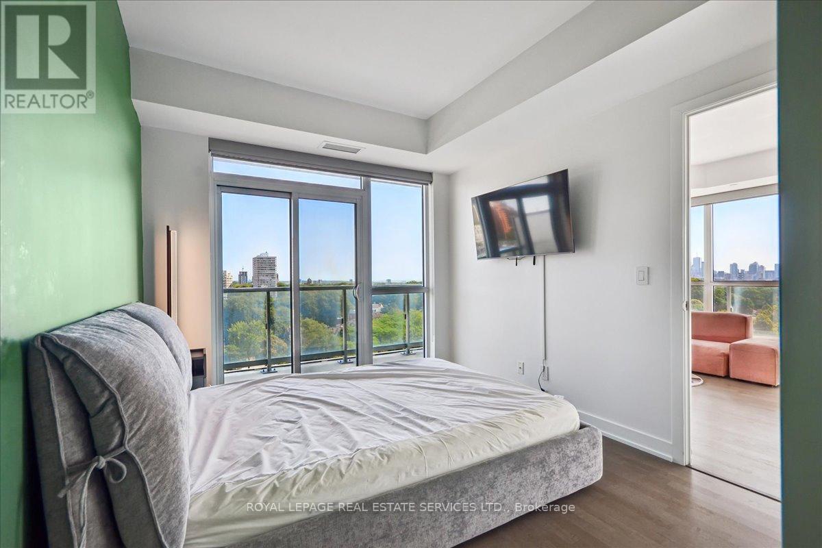905 - 501 St Clair Avenue W, Toronto, Ontario  M5P 0A2 - Photo 8 - C12396641