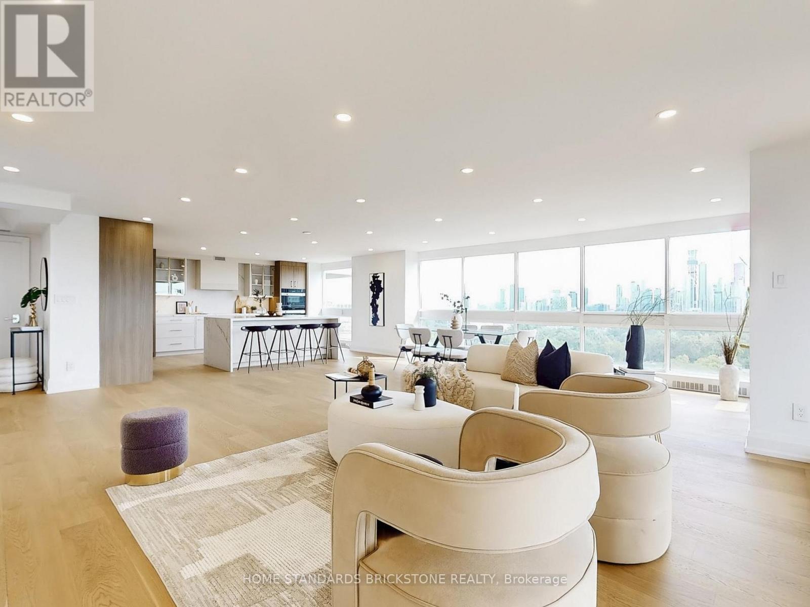 1102 - 61 St Clair Avenue W, Toronto, Ontario  M4V 2Y8 - Photo 10 - C12396654