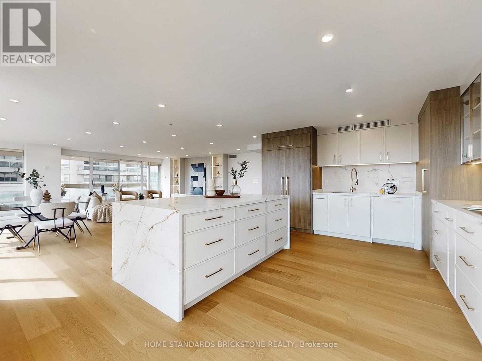 1102 - 61 St Clair Avenue W, Toronto, Ontario  M4V 2Y8 - Photo 19 - C12396654
