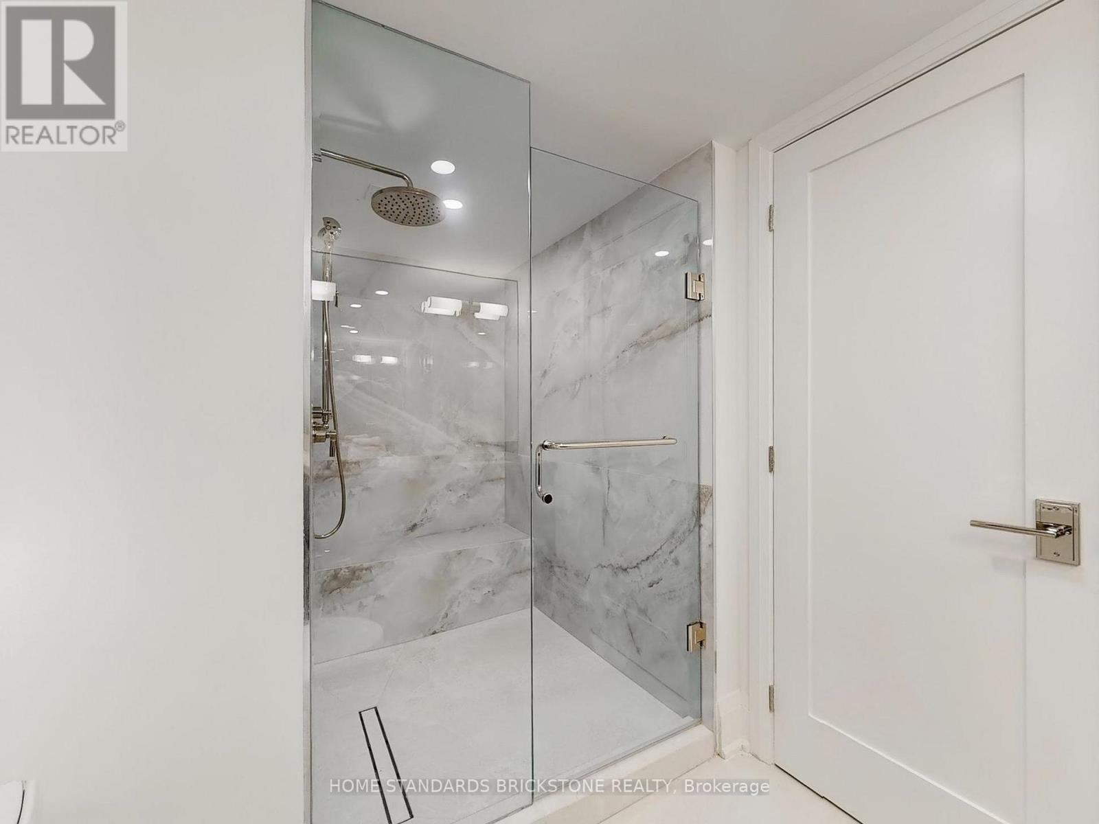 1102 - 61 St Clair Avenue W, Toronto, Ontario  M4V 2Y8 - Photo 32 - C12396654