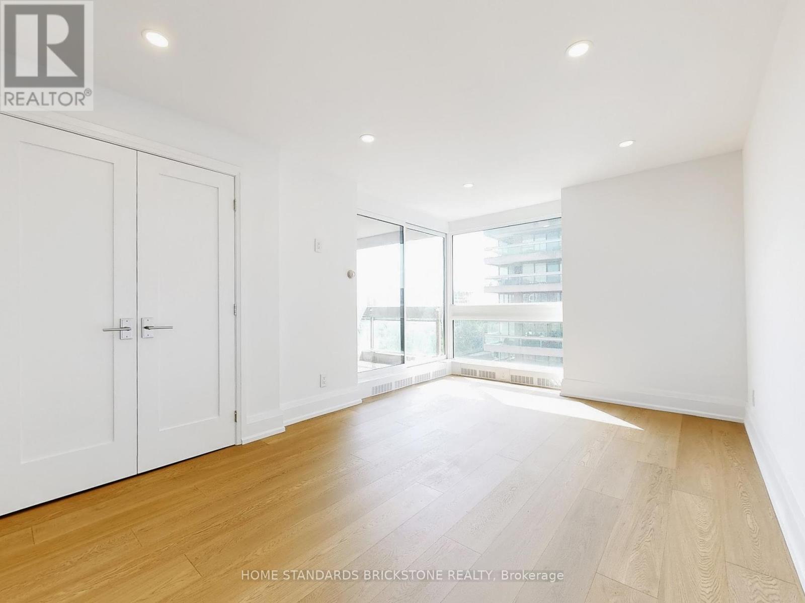 1102 - 61 St Clair Avenue W, Toronto, Ontario  M4V 2Y8 - Photo 35 - C12396654