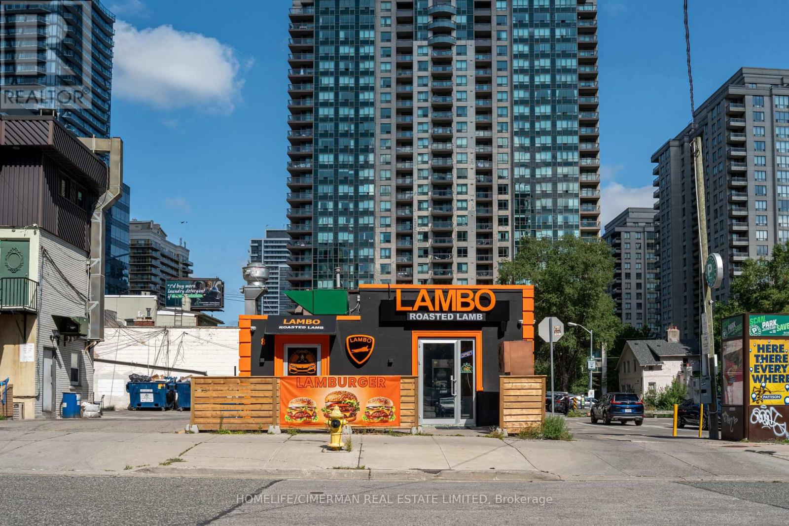 8 KINGSDALE AVENUE, Toronto, Ontario