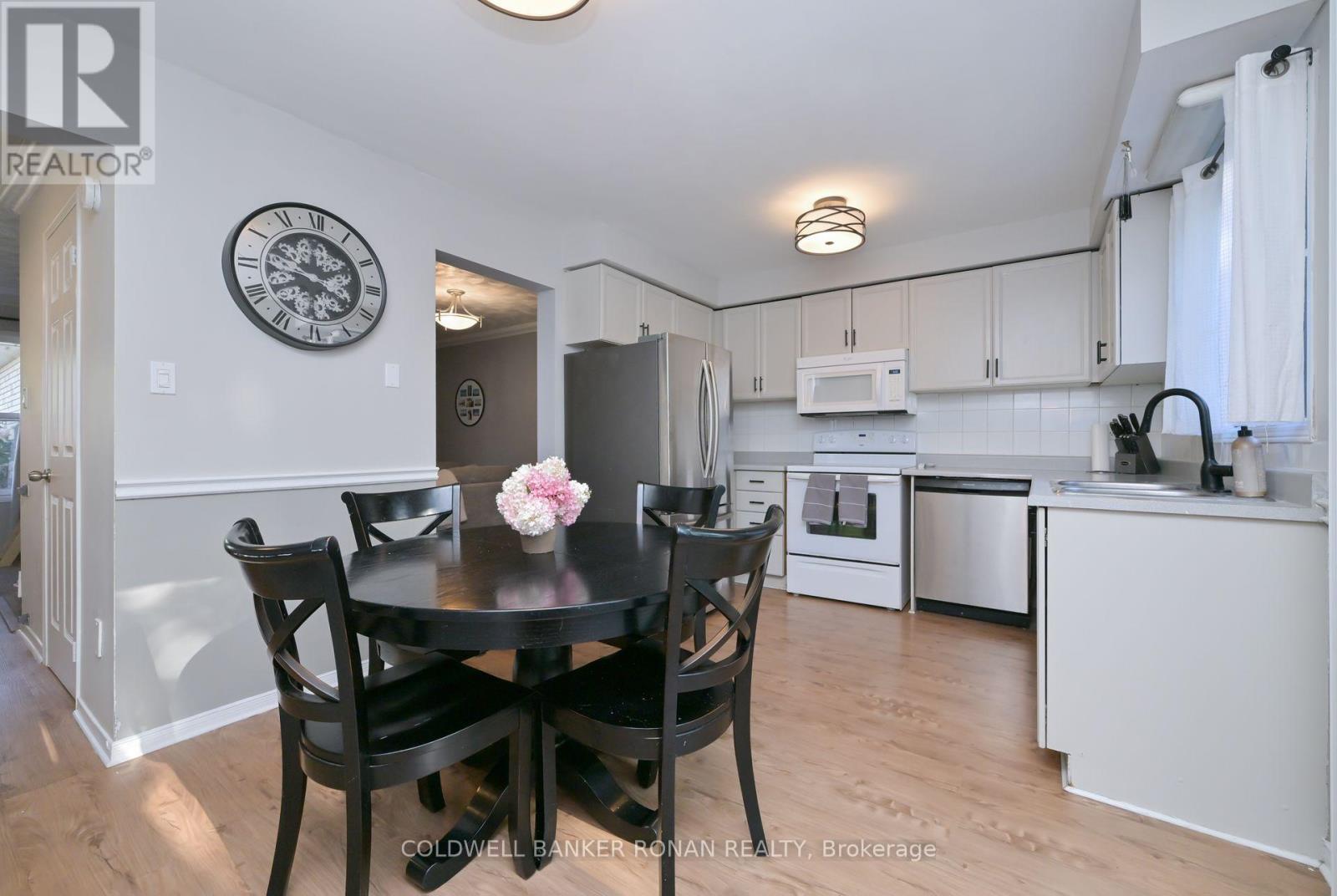 146 Heydon Avenue, New Tecumseth, Ontario  L9R 1P1 - Photo 6 - N12396514