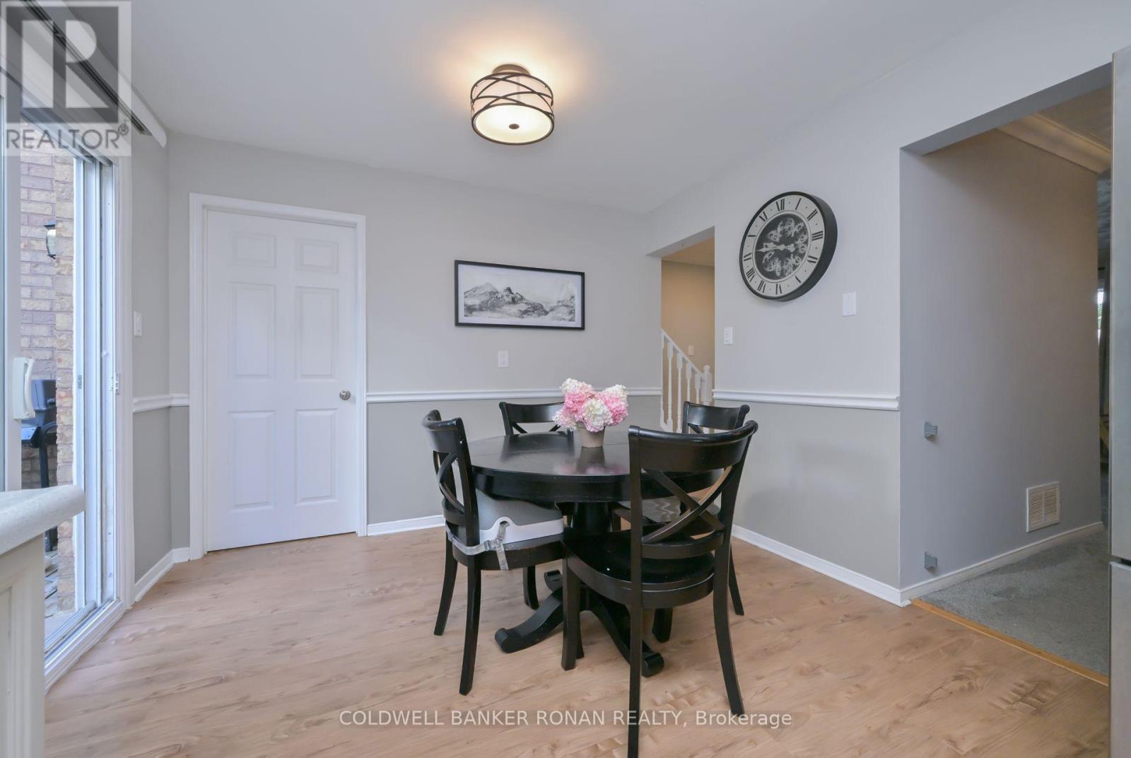 146 Heydon Avenue, New Tecumseth, Ontario  L9R 1P1 - Photo 7 - N12396514