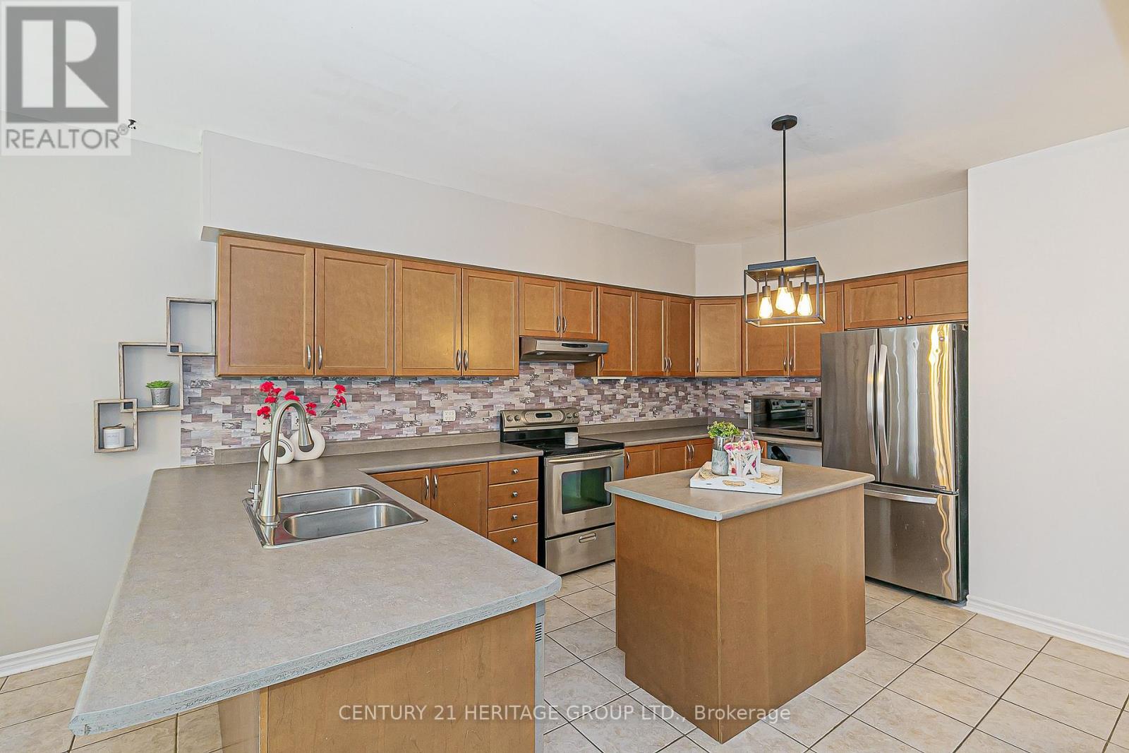 112 Herrema Boulevard, Uxbridge, Ontario  L9P 1X6 - Photo 7 - N12396589