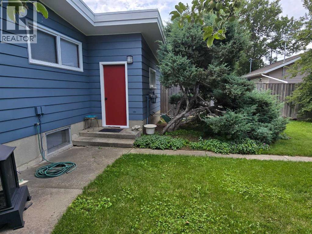 Property at 412 12A Street N image 5