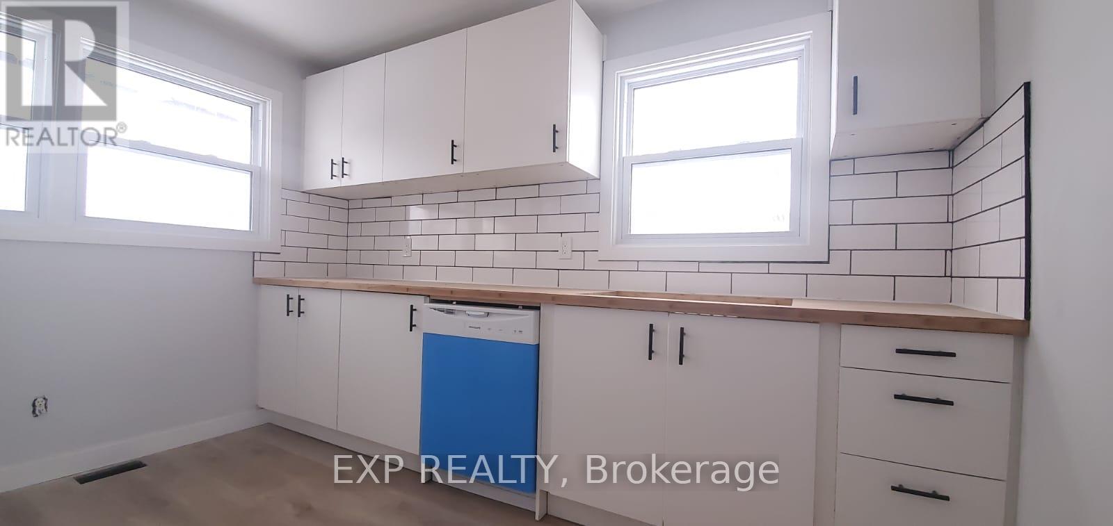 167 Stanley Street, Belleville, Ontario  K8N 3Z9 - Photo 4 - X12396699