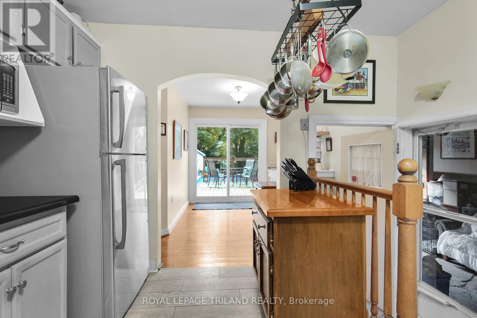 65 Broadway Avenue, London South, Ontario  N6P 1A9 - Photo 15 - X12396676