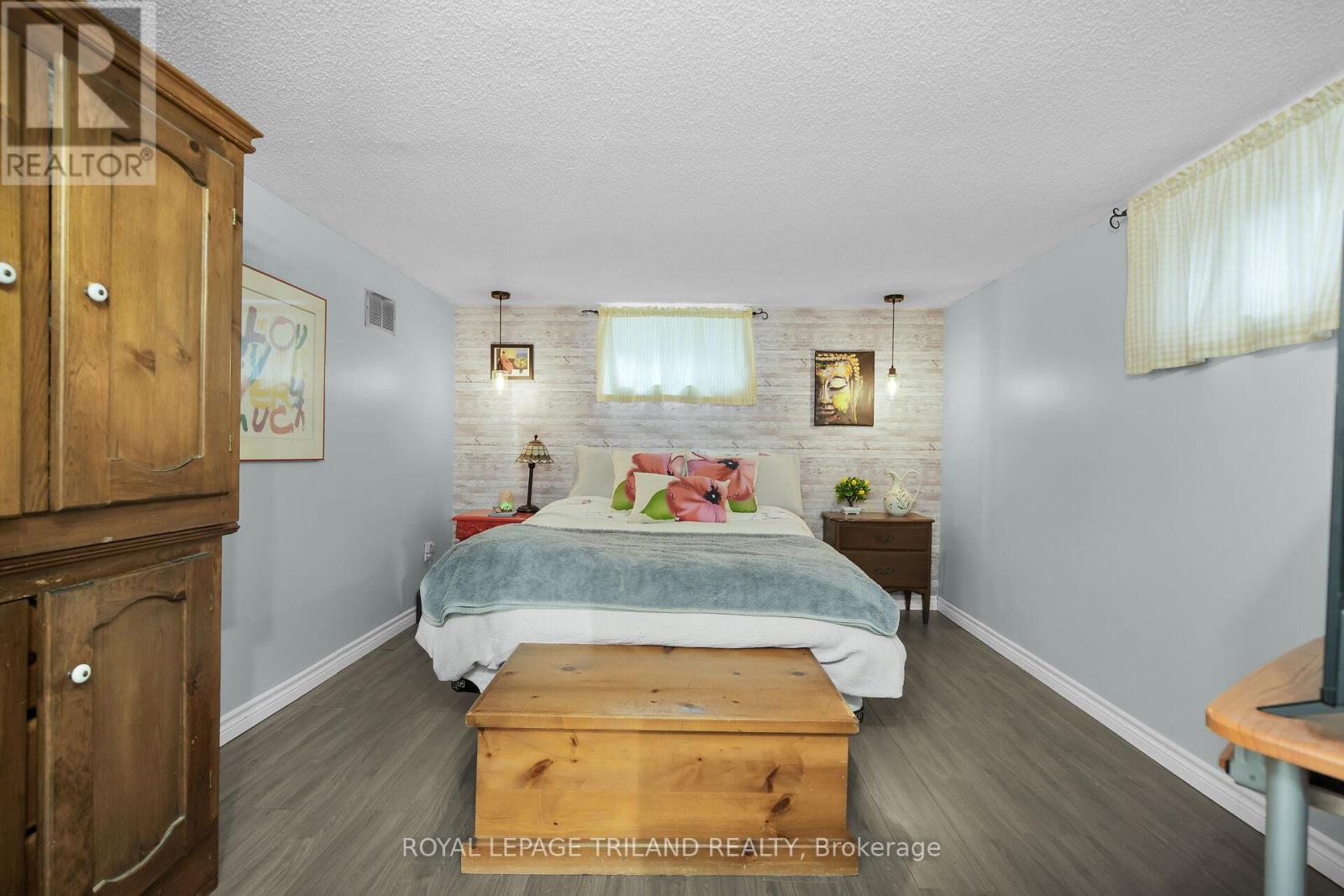 65 Broadway Avenue, London South, Ontario  N6P 1A9 - Photo 23 - X12396676