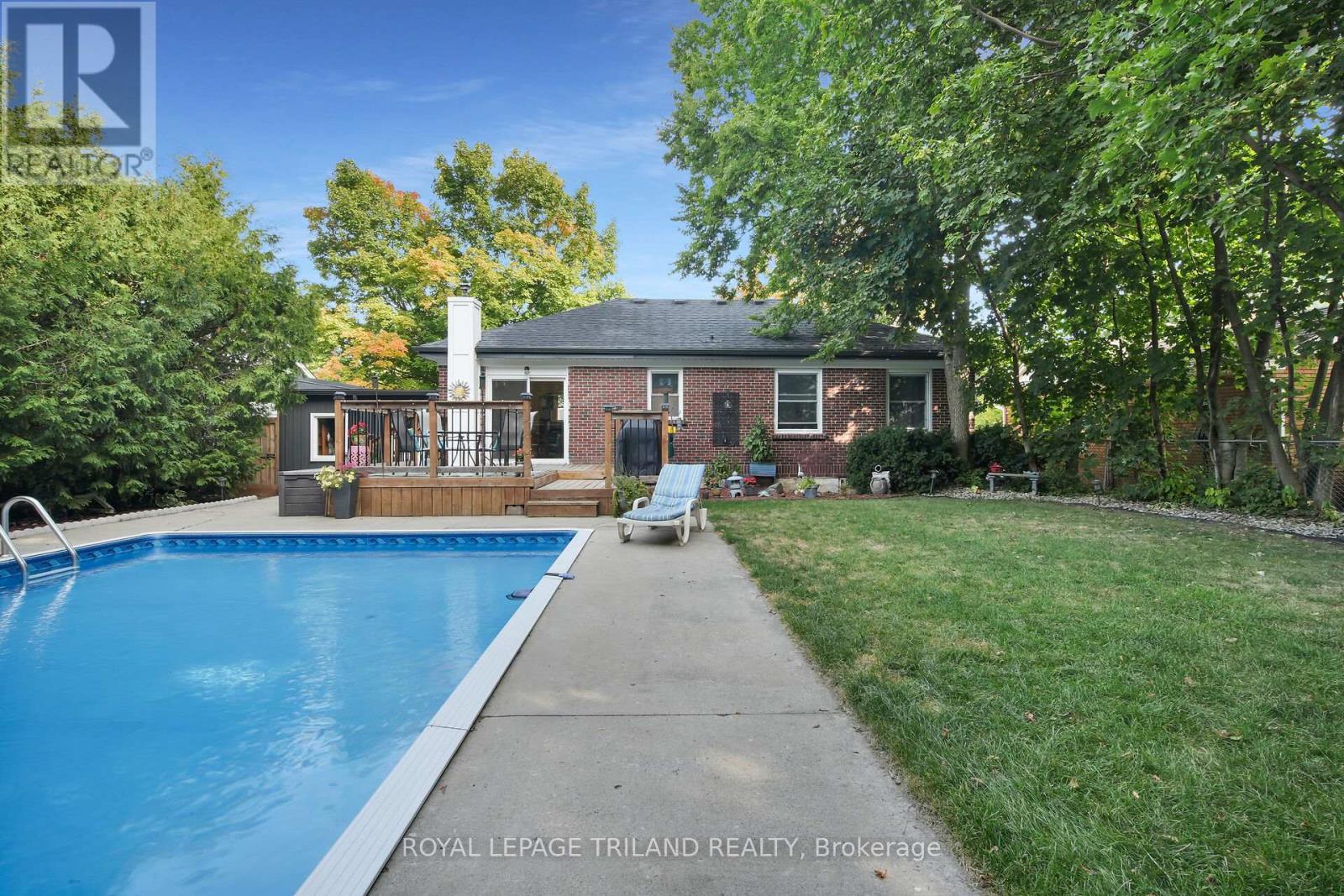 65 Broadway Avenue, London South, Ontario  N6P 1A9 - Photo 32 - X12396676