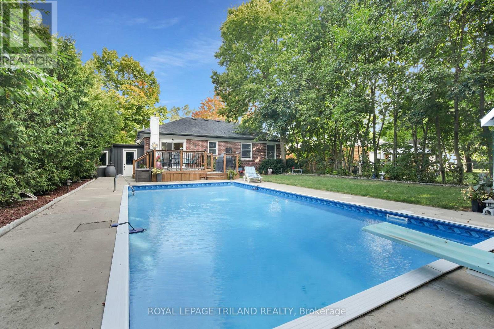 65 Broadway Avenue, London South, Ontario  N6P 1A9 - Photo 33 - X12396676