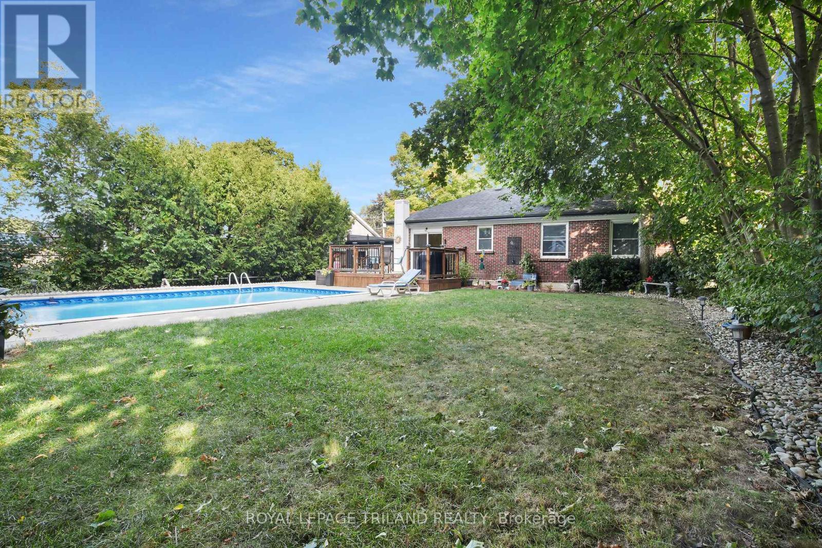 65 Broadway Avenue, London South, Ontario  N6P 1A9 - Photo 34 - X12396676