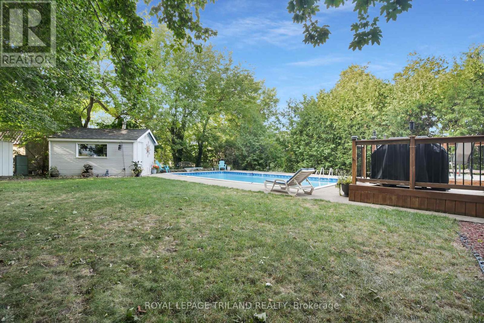 65 Broadway Avenue, London South, Ontario  N6P 1A9 - Photo 36 - X12396676