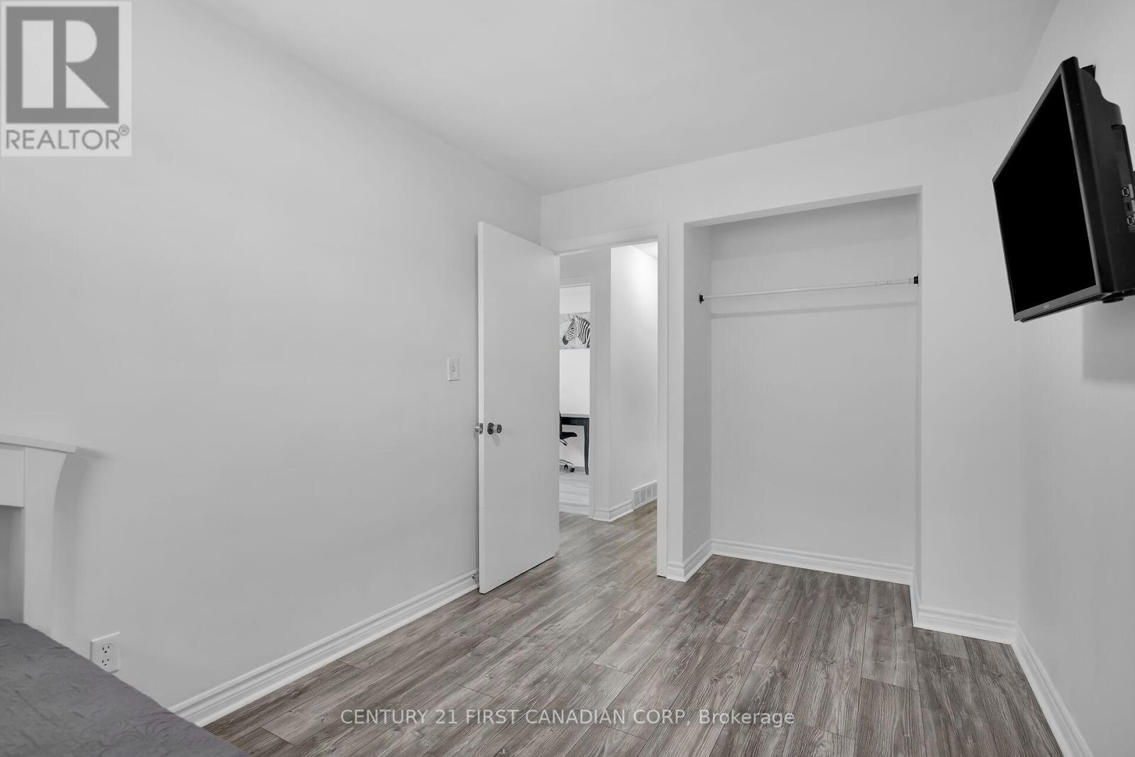 23 Gregory Place, St. Thomas, Ontario  N5R 4S4 - Photo 15 - X12396690