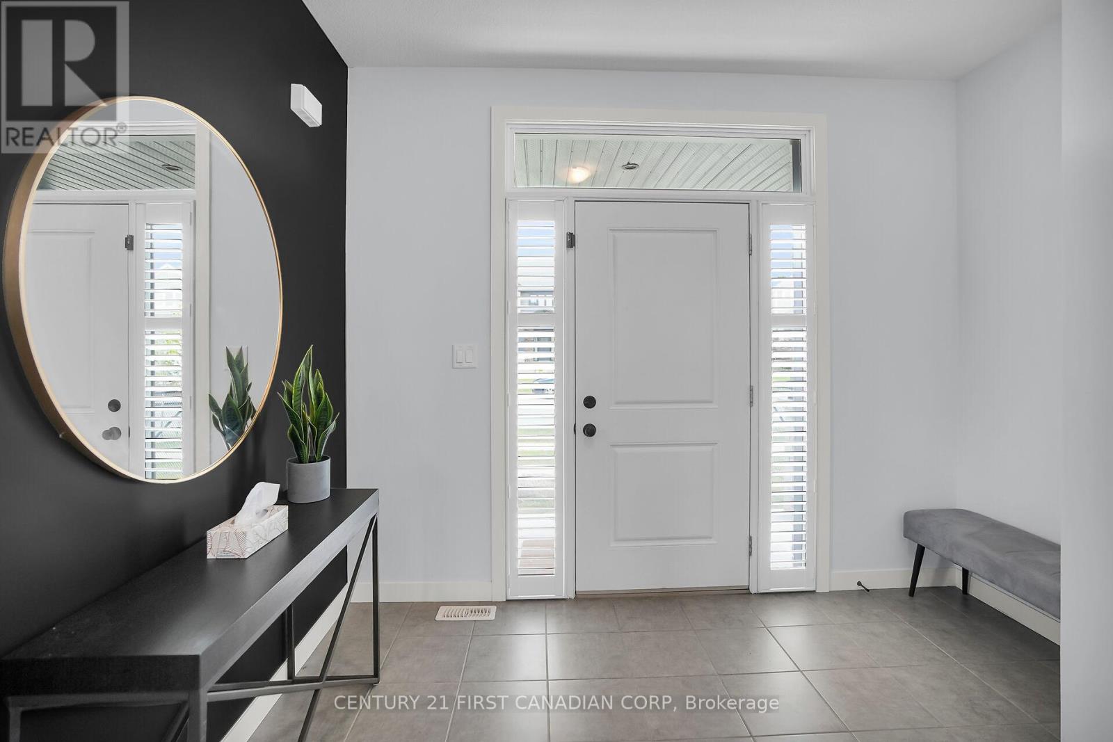 2418 Tokala Trail, London North, Ontario  N6G 0V6 - Photo 4 - X12396701