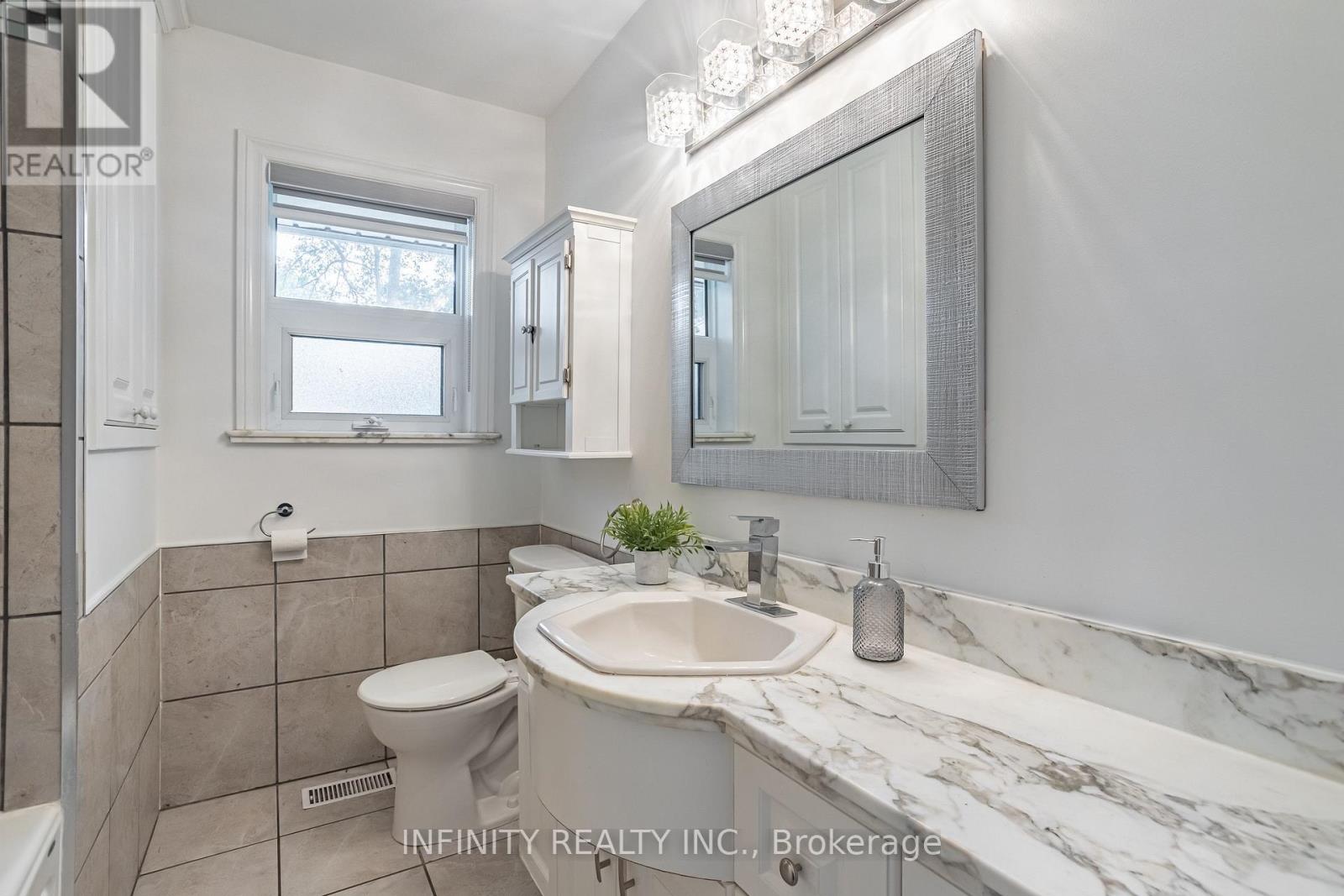 776 Oxford Street W, London North, Ontario  N6H 1V2 - Photo 15 - X12396747