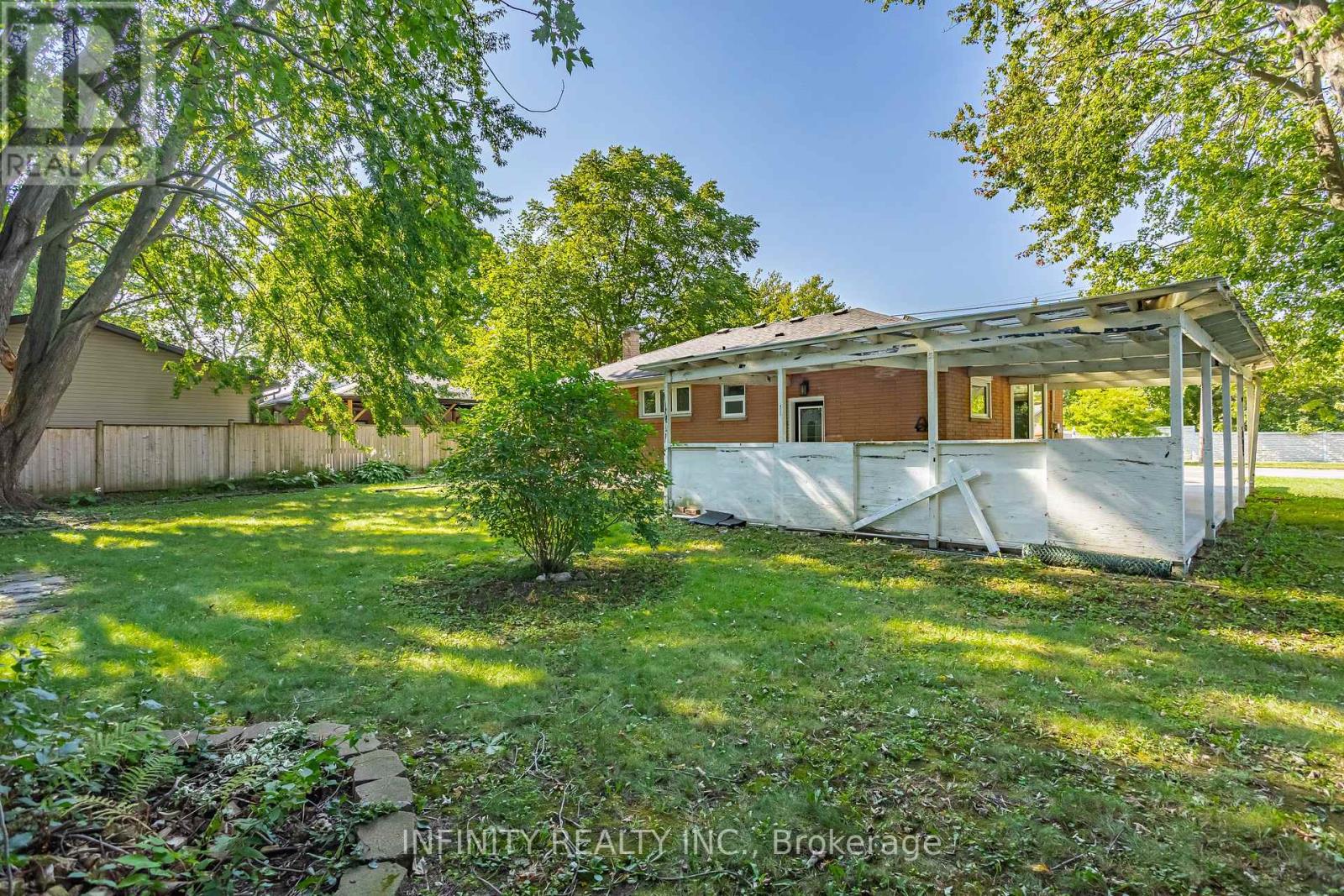 776 Oxford Street W, London North, Ontario  N6H 1V2 - Photo 30 - X12396747
