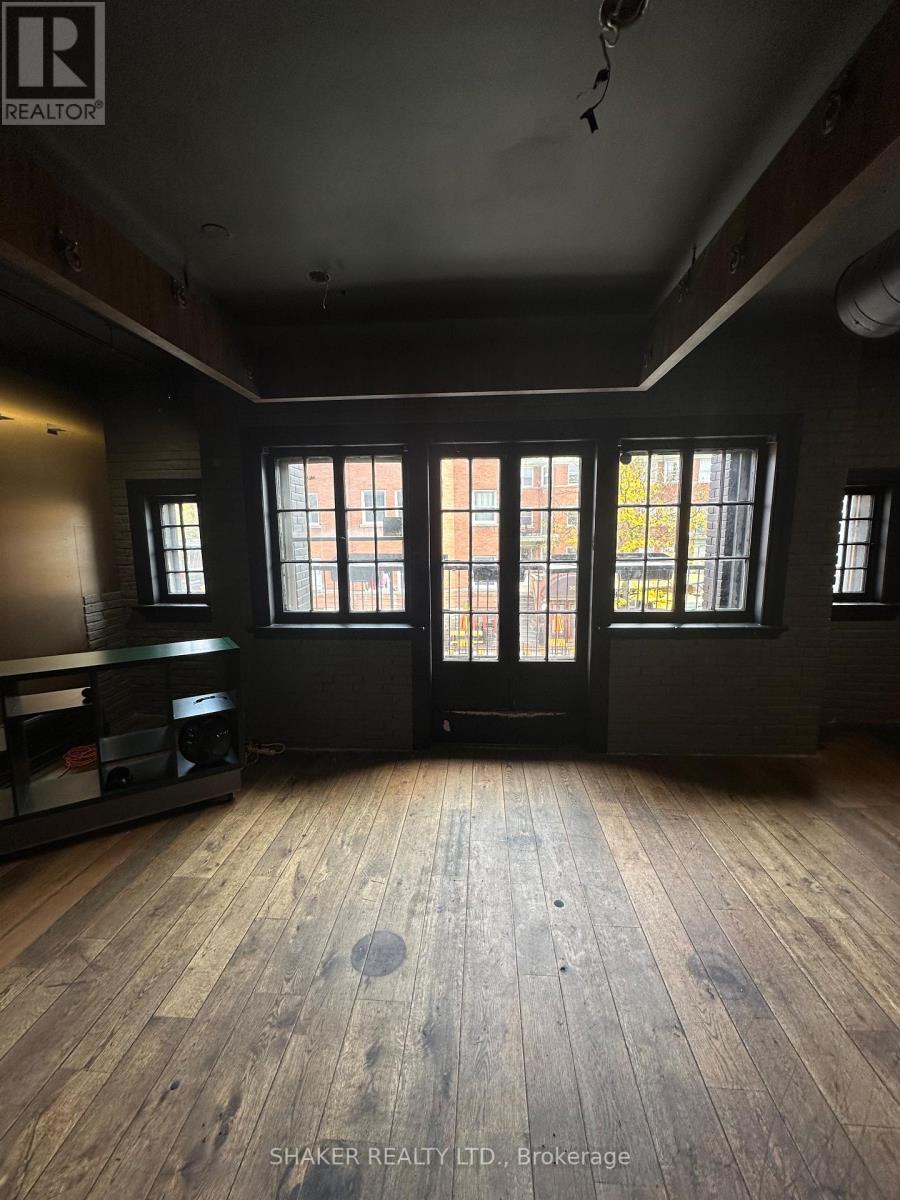 354 Elgin Street, Ottawa, Ontario  K2P 1M8 - Photo 10 - X12396724