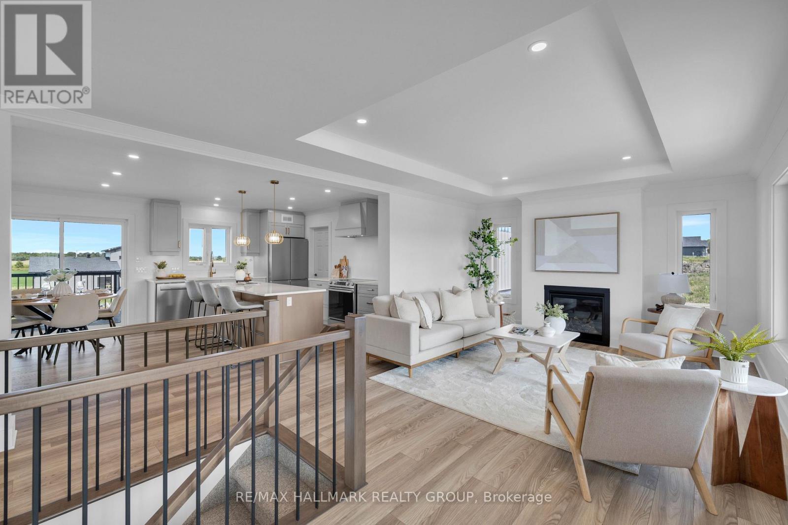 208 Trudeau Crescent, Russell, Ontario  K4R 1E5 - Photo 6 - X12396732