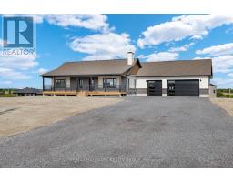 208 Trudeau Crescent, Russell, Ca