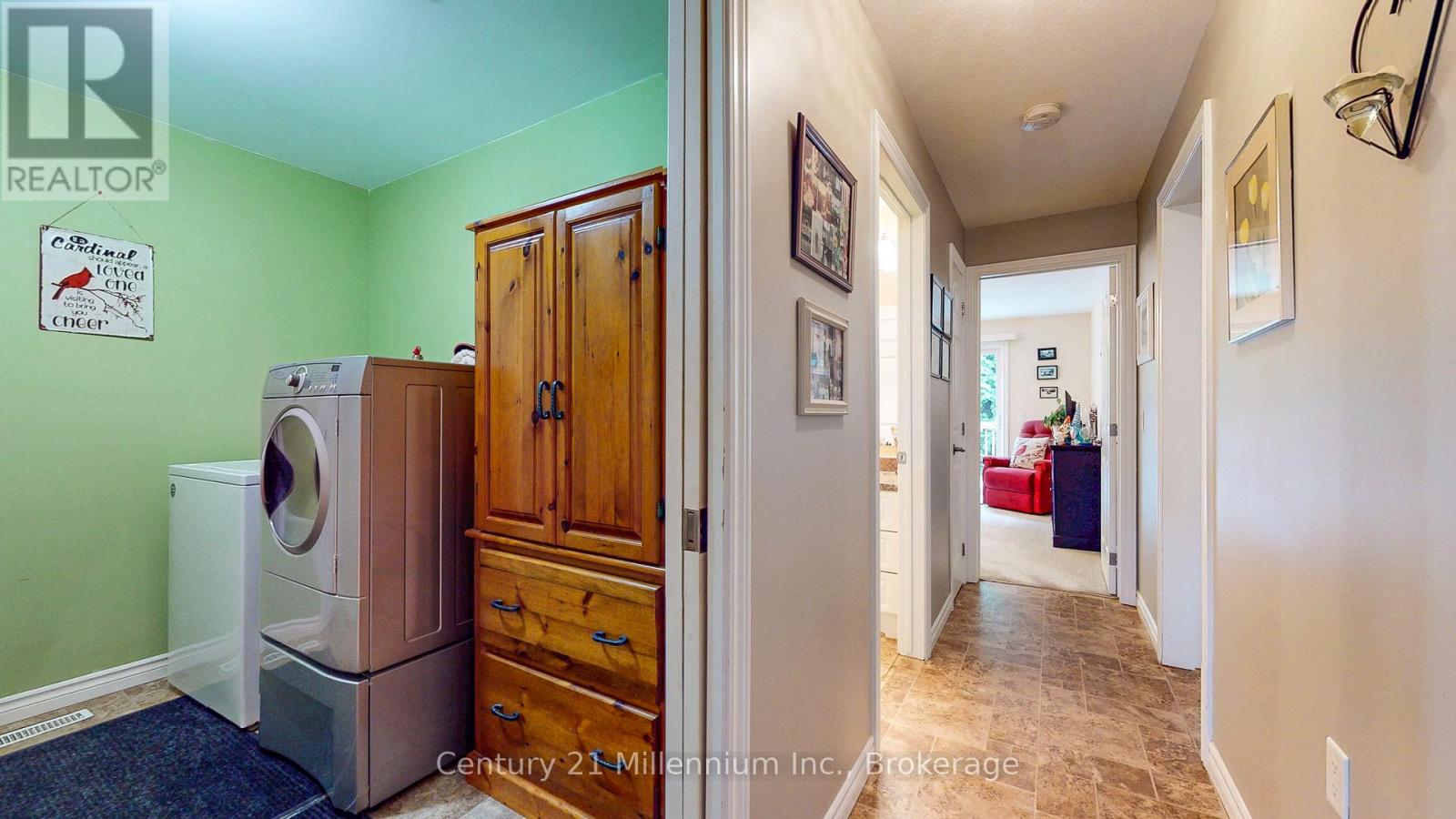 11 Virginia Avenue, Wasaga Beach, Ontario  L9Z 3A8 - Photo 15 - S12396689