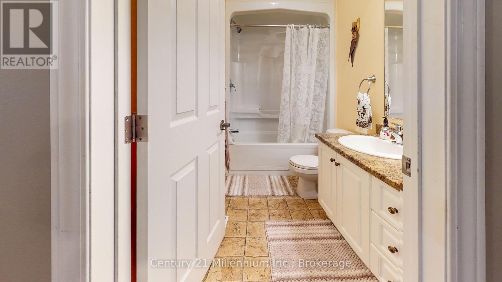 11 Virginia Avenue, Wasaga Beach, Ontario  L9Z 3A8 - Photo 27 - S12396689