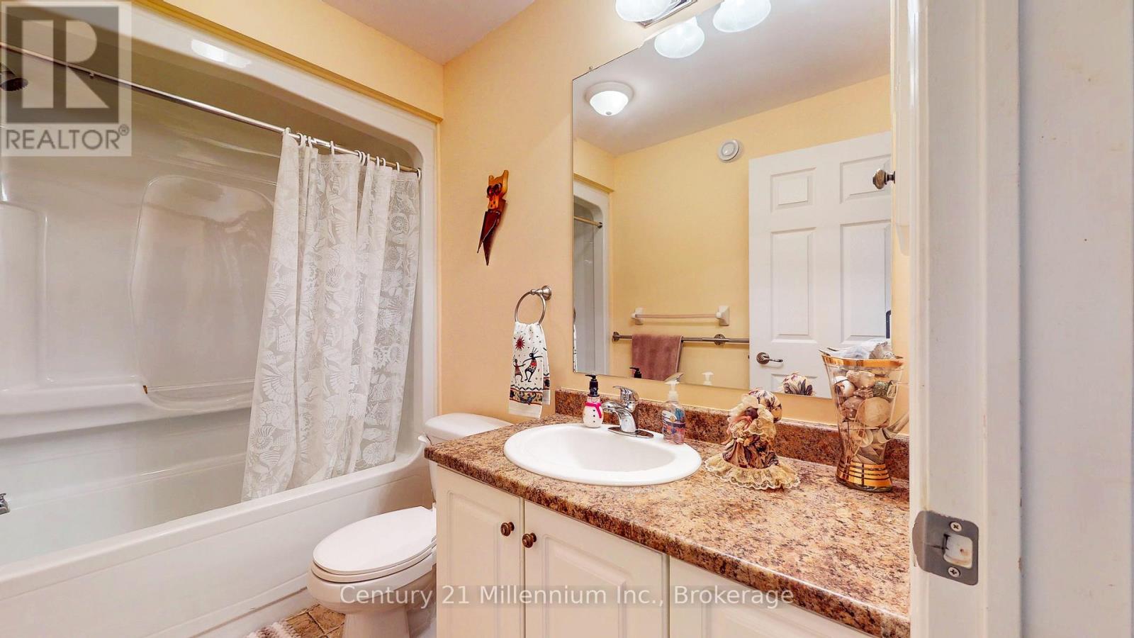 11 Virginia Avenue, Wasaga Beach, Ontario  L9Z 3A8 - Photo 28 - S12396689
