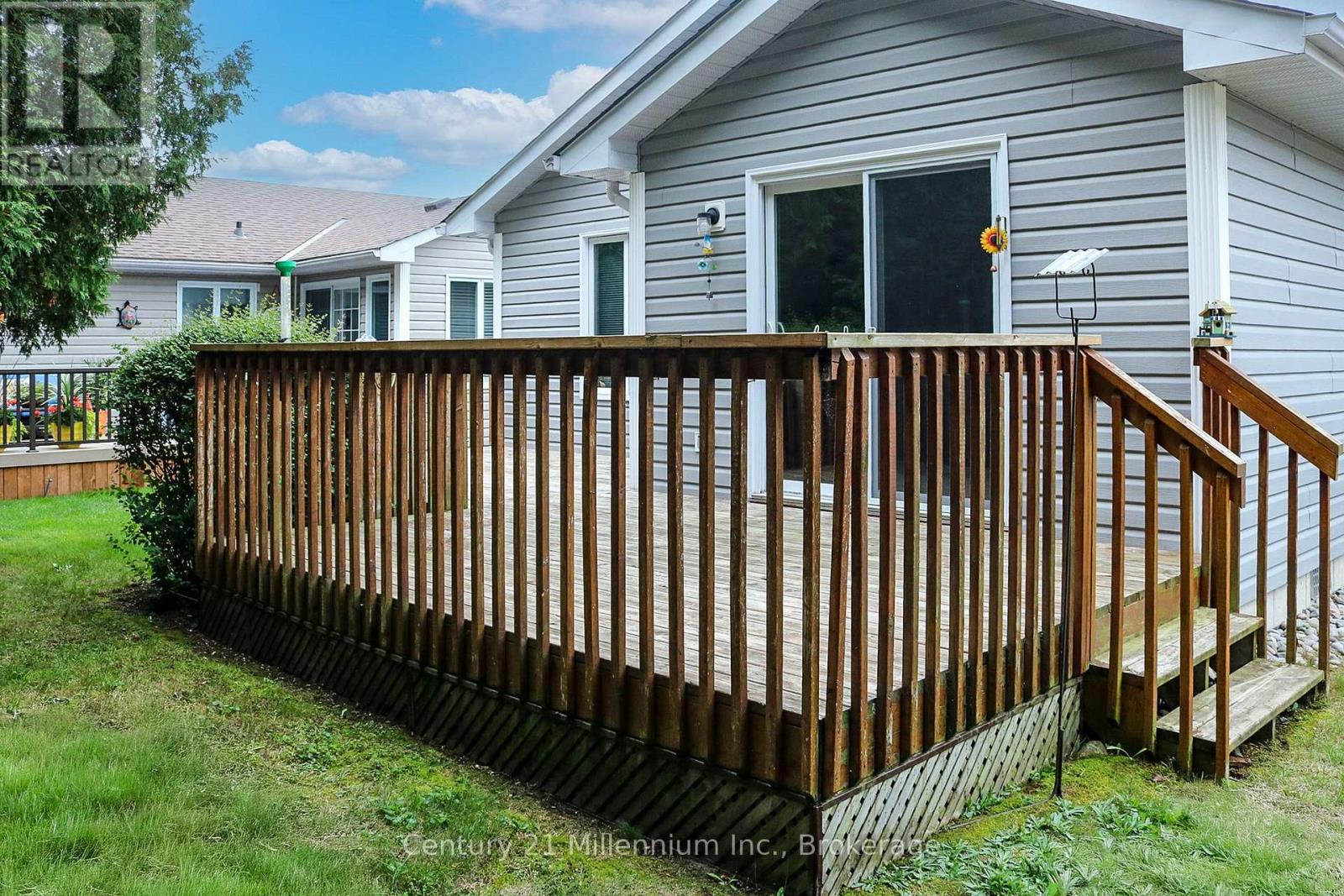 11 Virginia Avenue, Wasaga Beach, Ontario  L9Z 3A8 - Photo 31 - S12396689