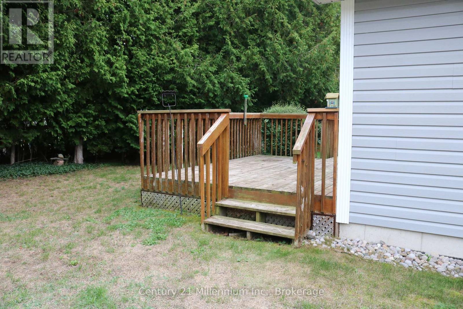 11 Virginia Avenue, Wasaga Beach, Ontario  L9Z 3A8 - Photo 32 - S12396689