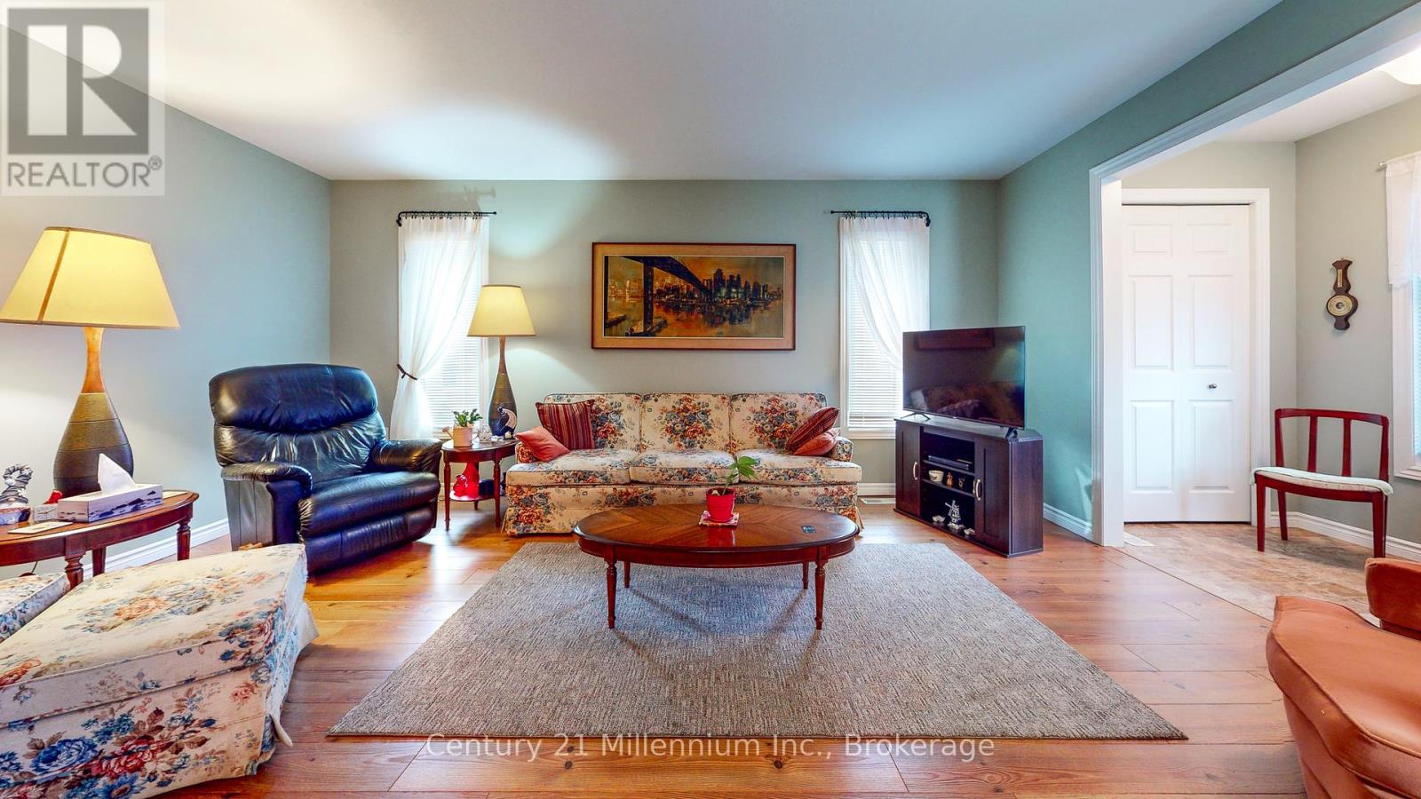 Property at 11 VIRGINIA AVENUE image 4