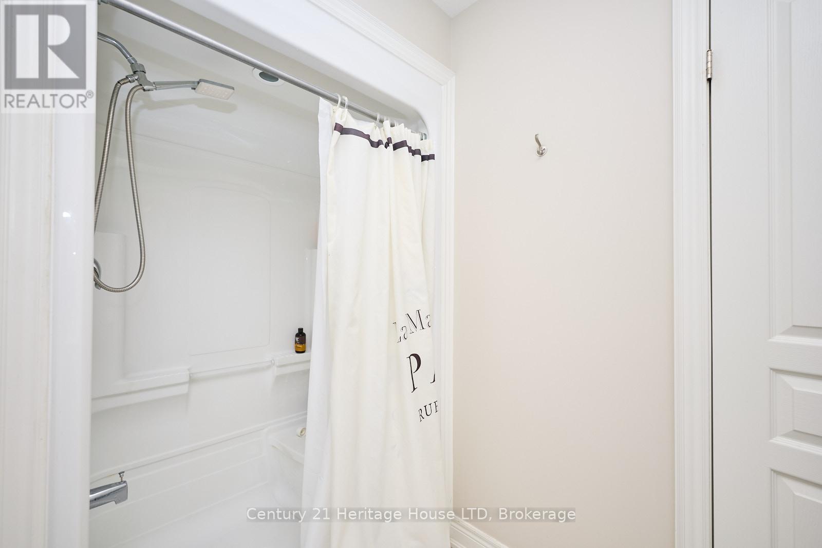 710 Brian Street, Fort Erie, Ontario  L2A 6W2 - Photo 25 - X12396740