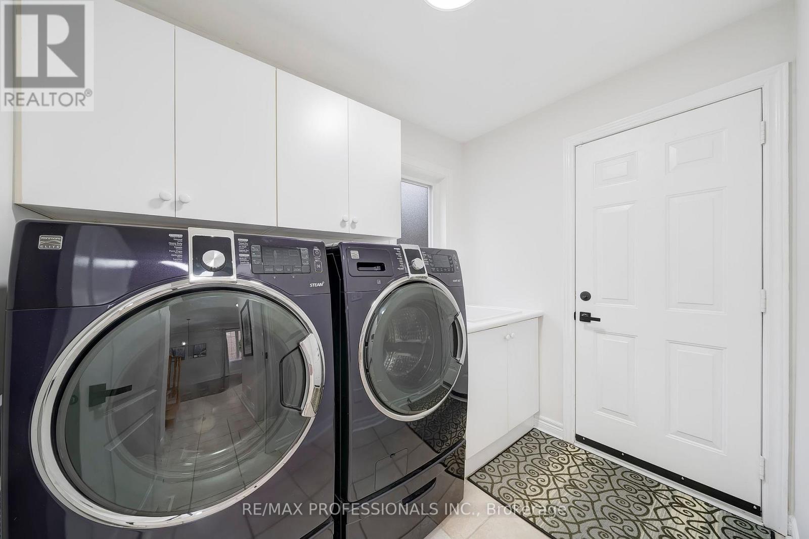 67 Chaplin Crescent, Halton Hills, Ontario  L7G 5V6 - Photo 15 - W12396479
